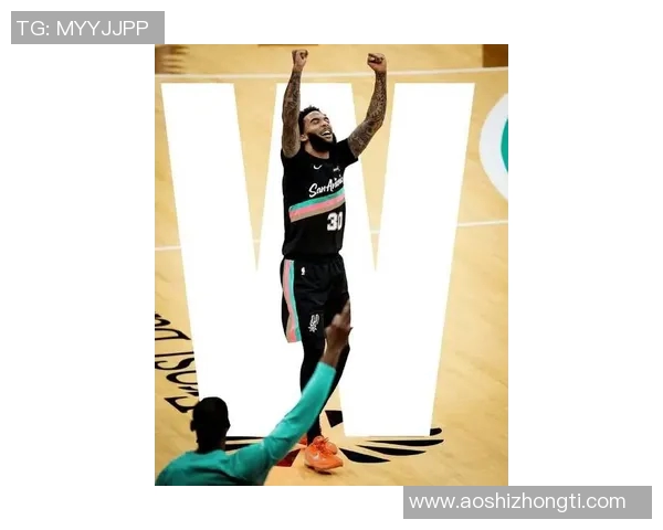 凯尔登-约翰逊三分命中率41.8%领跑马刺轮换