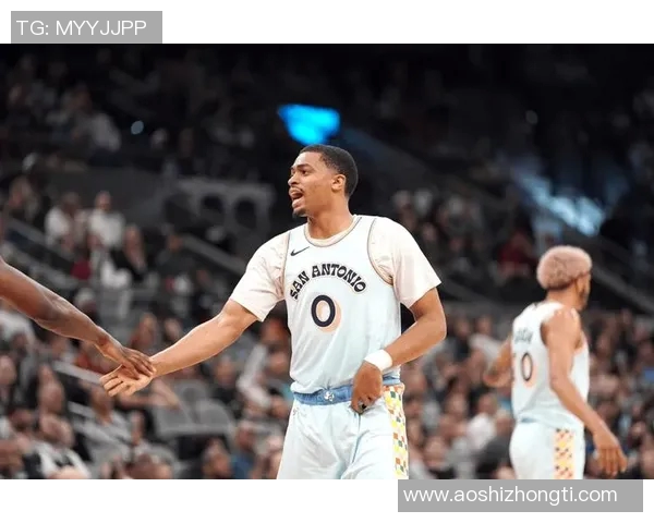 组三巨头争冠！美媒：雄鹿、勇士潜在5换1交易出炉，一举两得